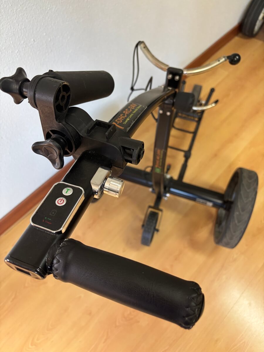 Carro de golf eléctrico - OCASIÓN - ROKET RK7 DHC - SIN GARANTÍA.